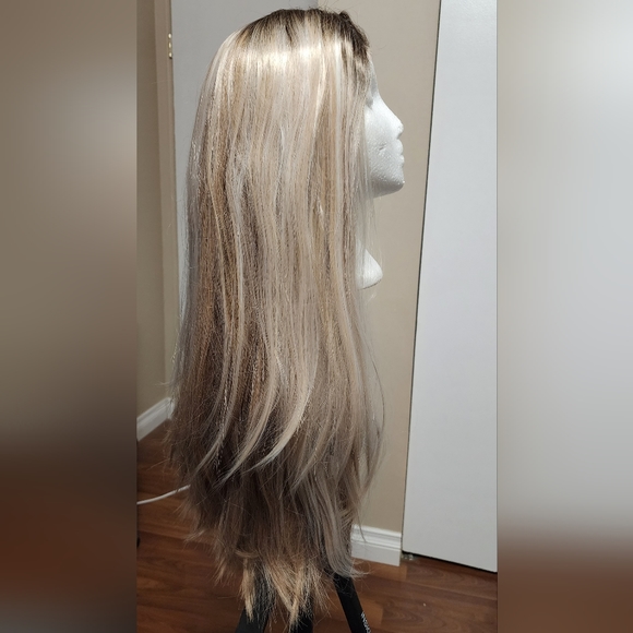 Bellami Synthetic wig - Picture 5 of 6